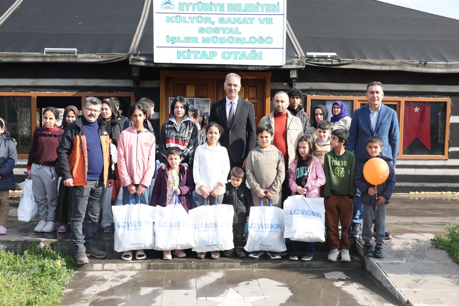 Eyyübiye’de Çocukların Tarifsiz Bayram Sevinci